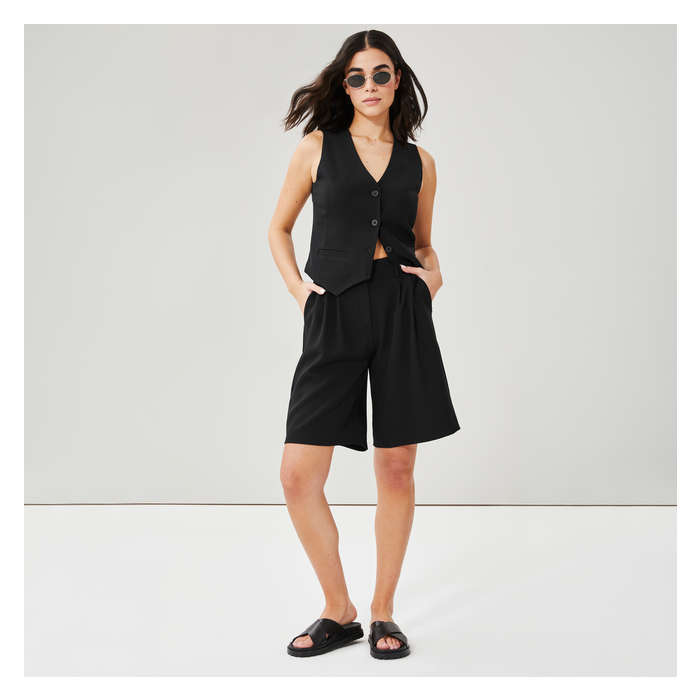 Women's Pleated Trouser Short